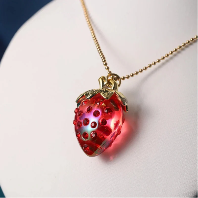 Collier Pendentif Fraise