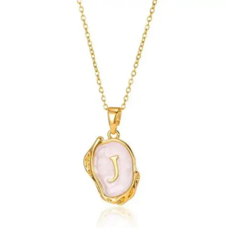 Collier Initiale J Abstrait