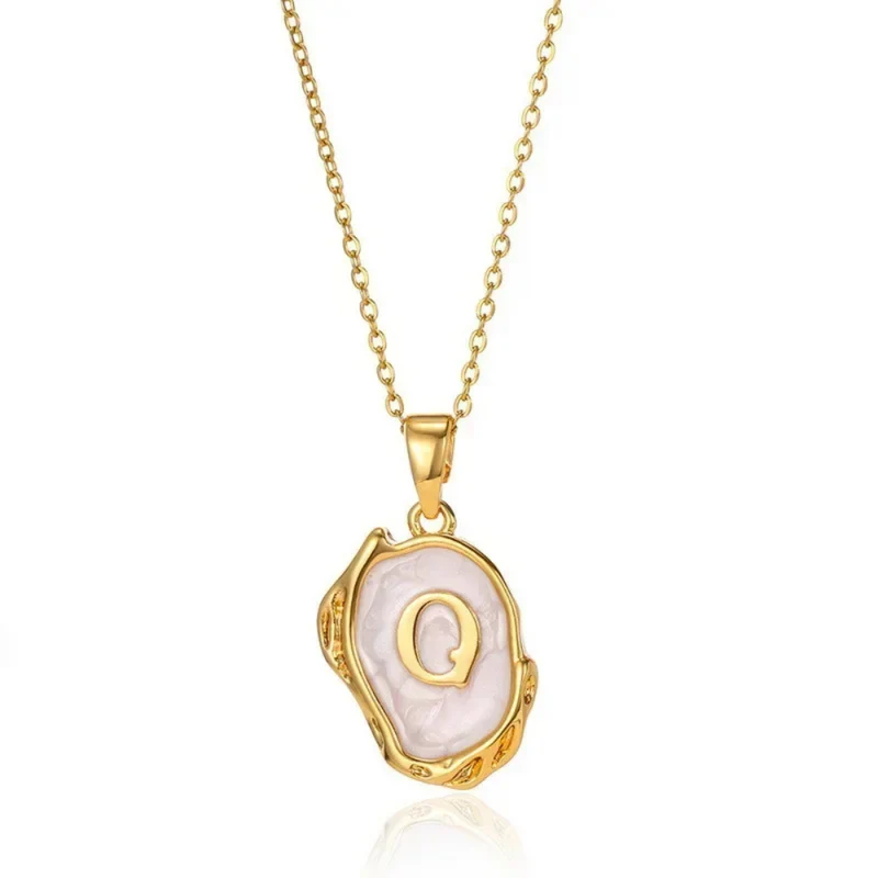 Collier Initiale Abstrait