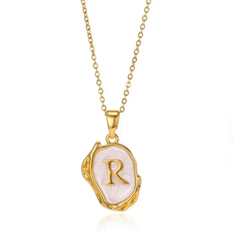 Collier Initiale Abstrait