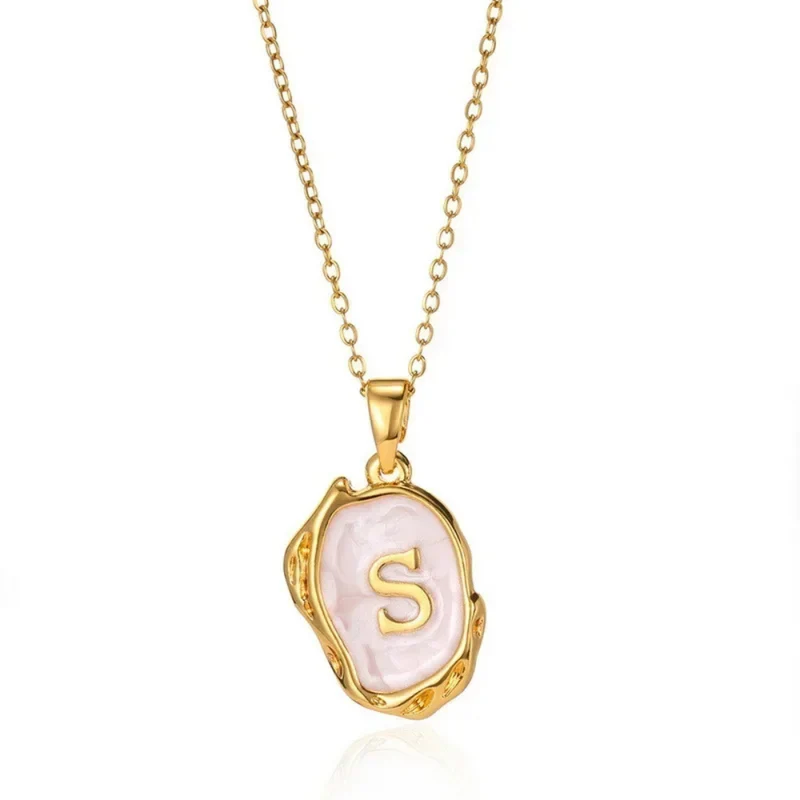 Collier Initiale Abstrait