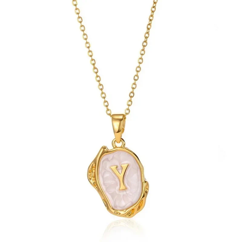 Collier Initiale Abstrait