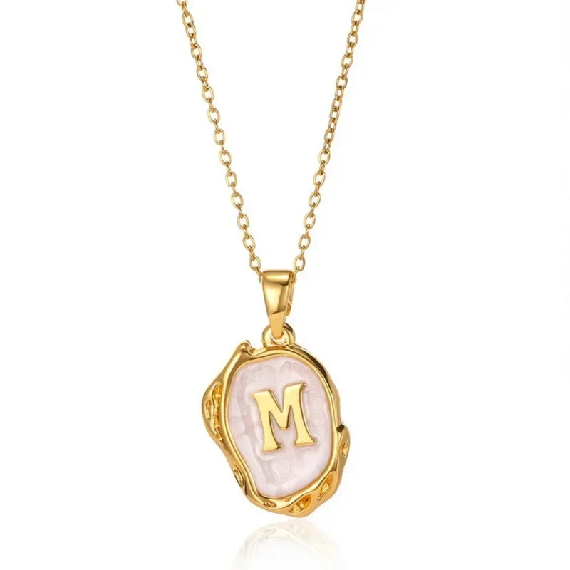 Collier Initiale M Abstrait