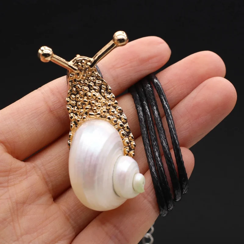 Collier Escargot Coquille Blanche