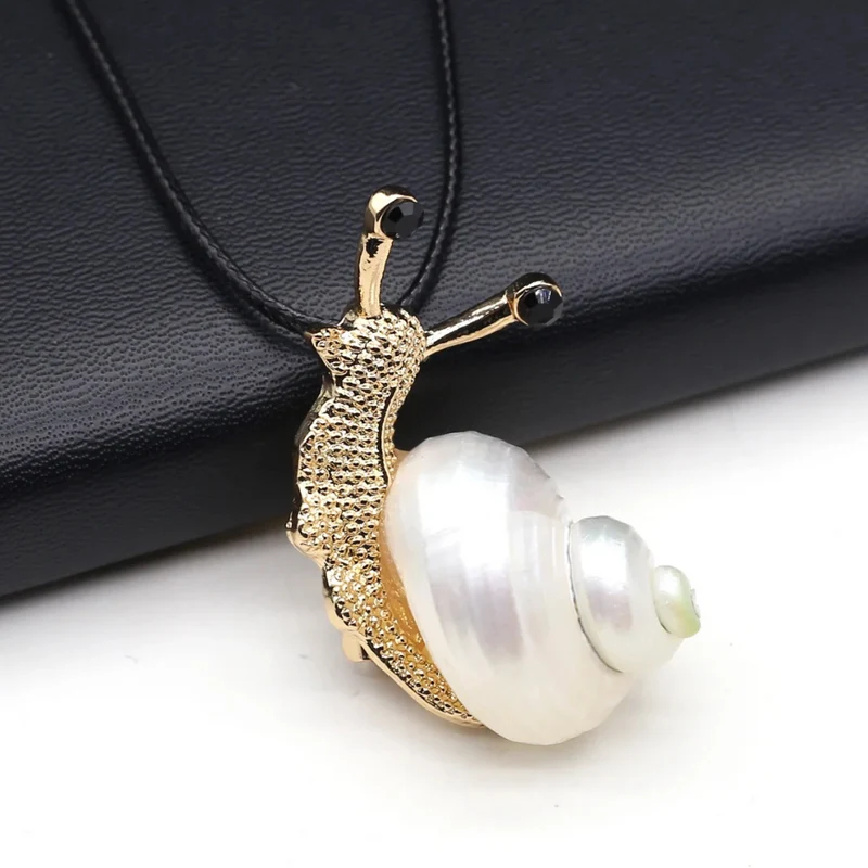 Collier Escargot Coquille Blanche