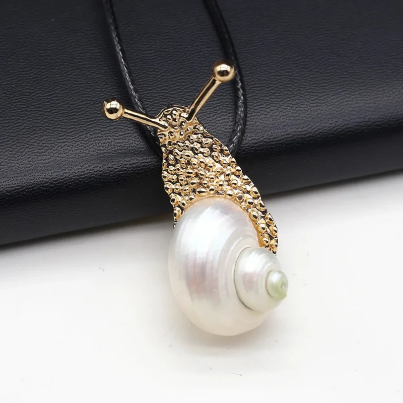 Collier Escargot Coquille Blanche