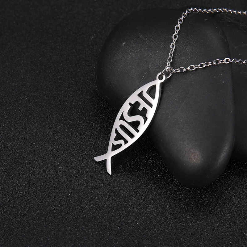 Collier Pendentif Poisson Jésus