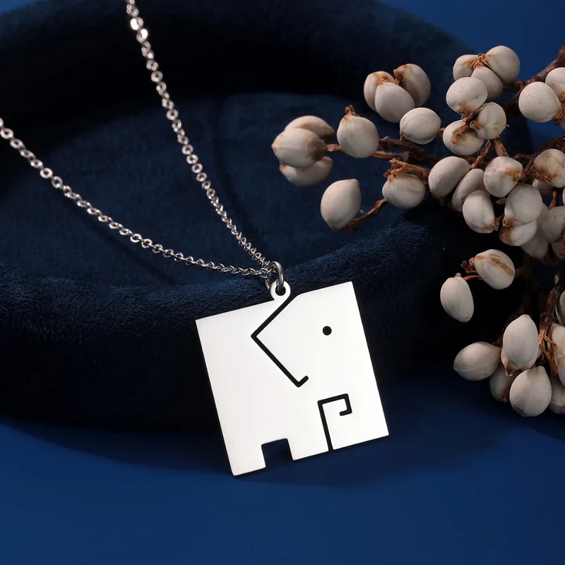 Collier Éléphant Carré