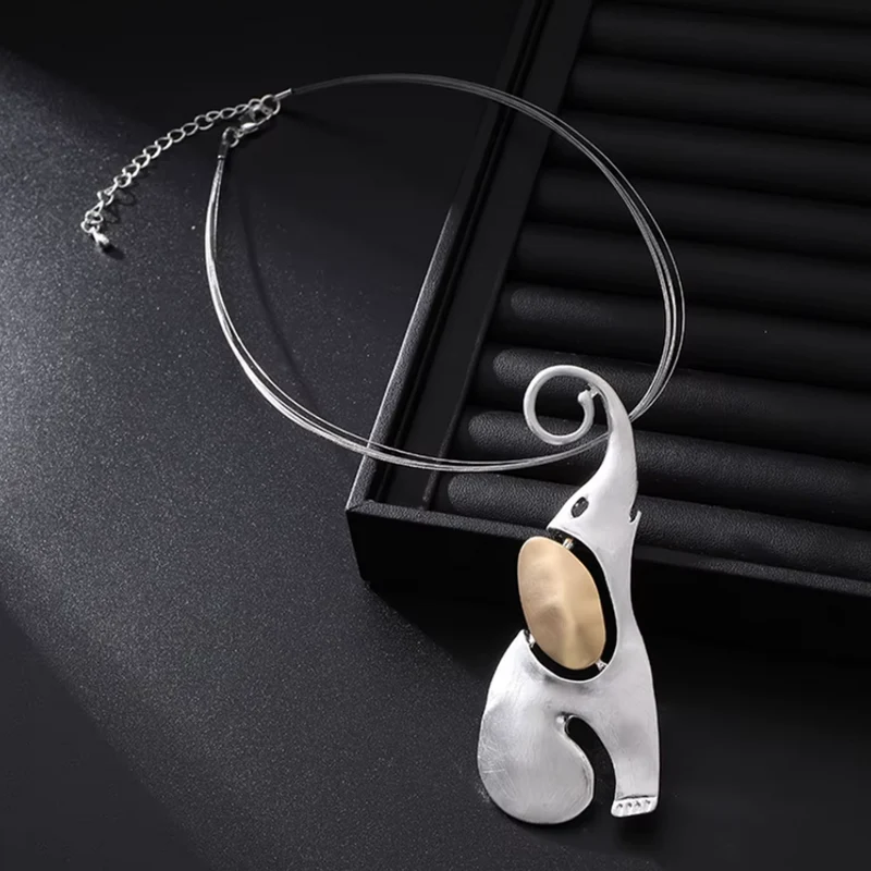 Collier Éléphant Art