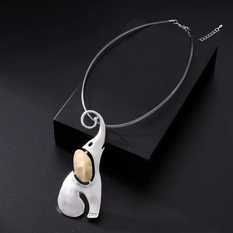 Collier Éléphant Art