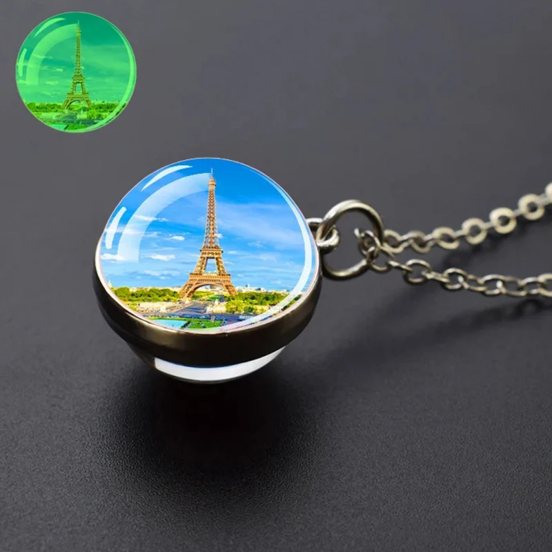 Collier Tour Eiffel Lumineux