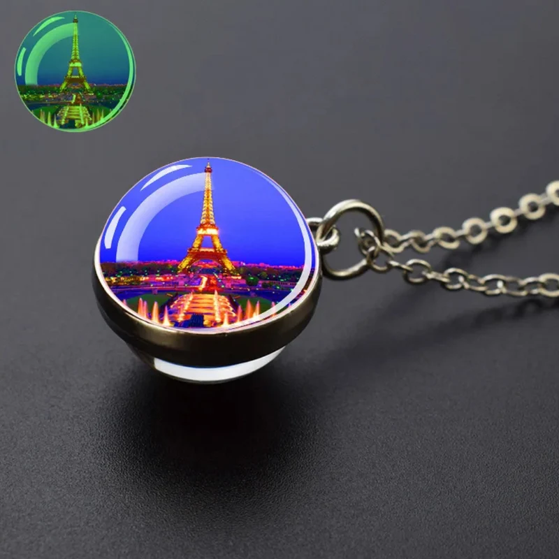 Collier Tour Eiffel Lumineux