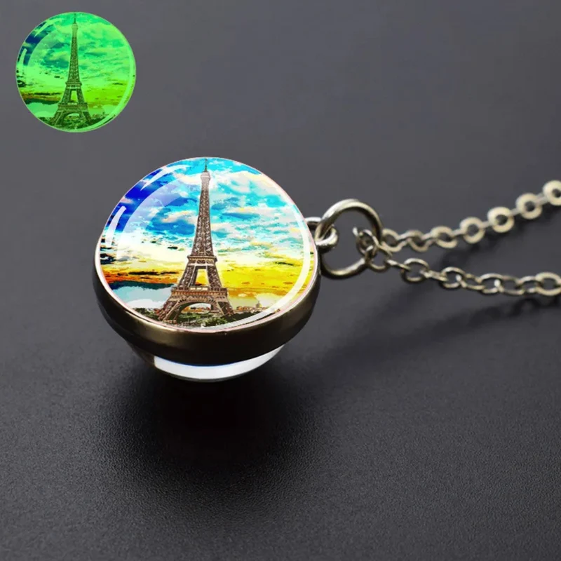 Collier Tour Eiffel Lumineux