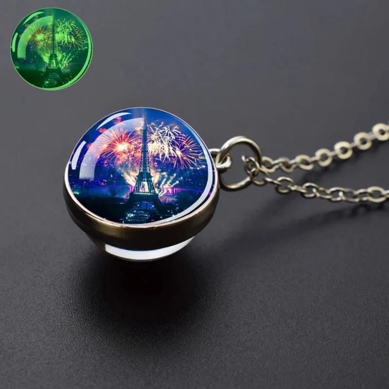 Collier Tour Eiffel Lumineux