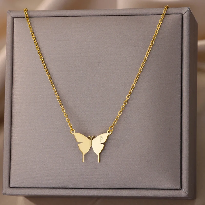 Collier Papillon Lettre
