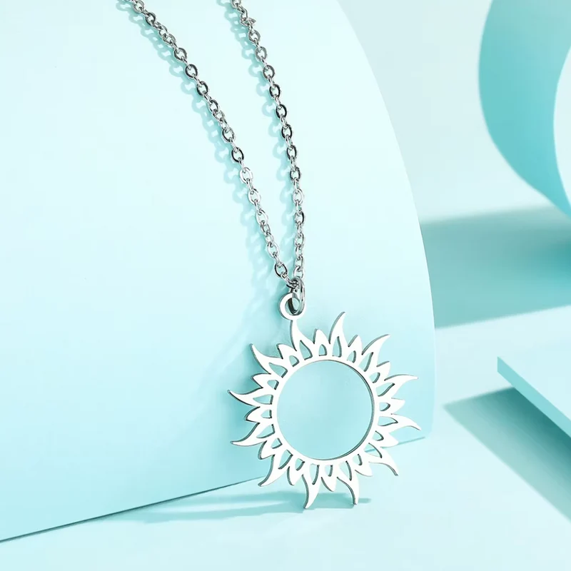 Collier en Forme de Soleil