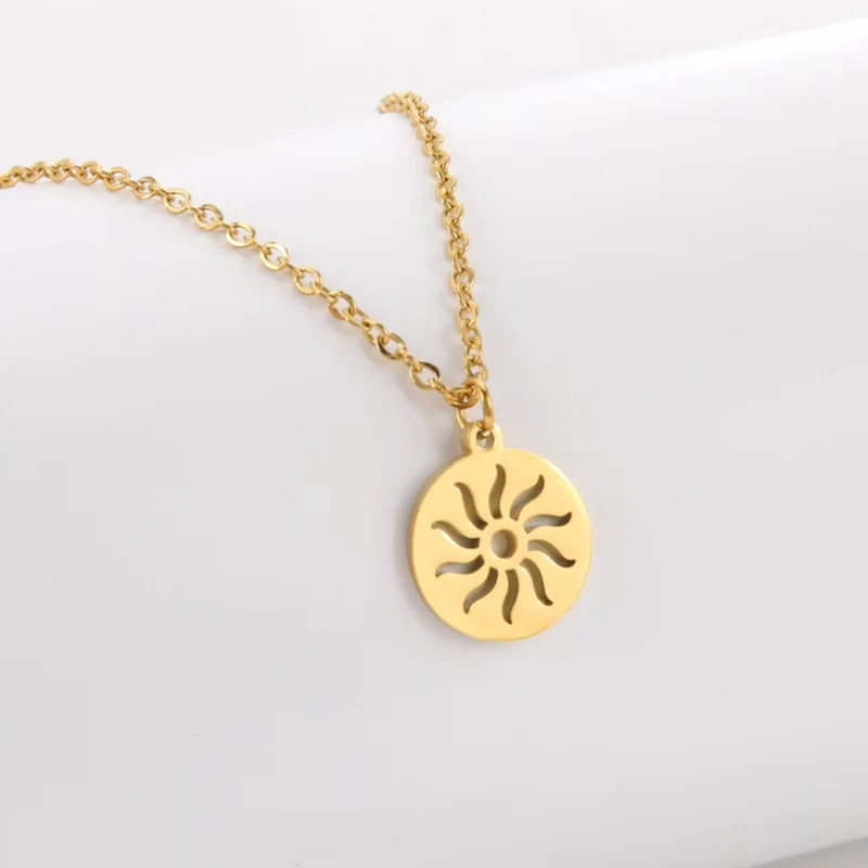 Collier avec Soleil Femme