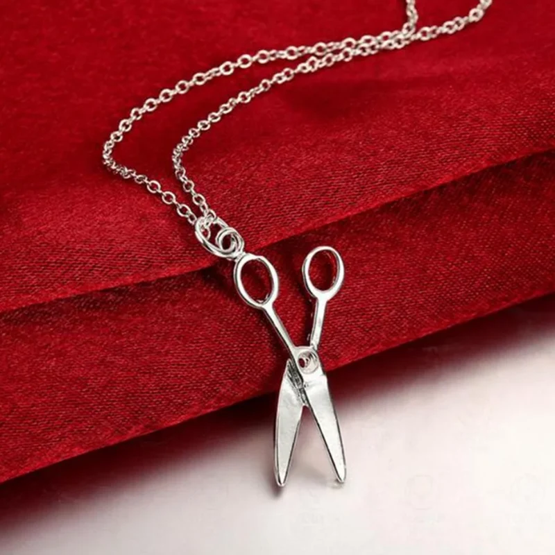 Collier Pendentif Ciseaux