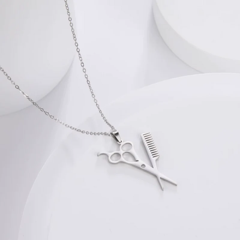 Collier Pendentif Coiffeuse