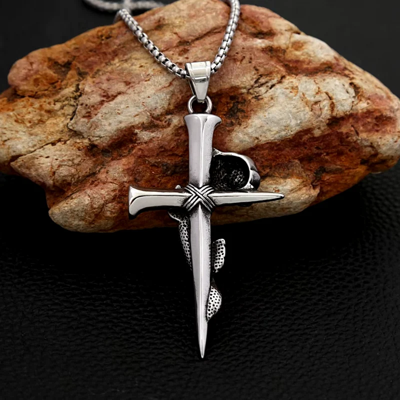 Collier Croix et Rose