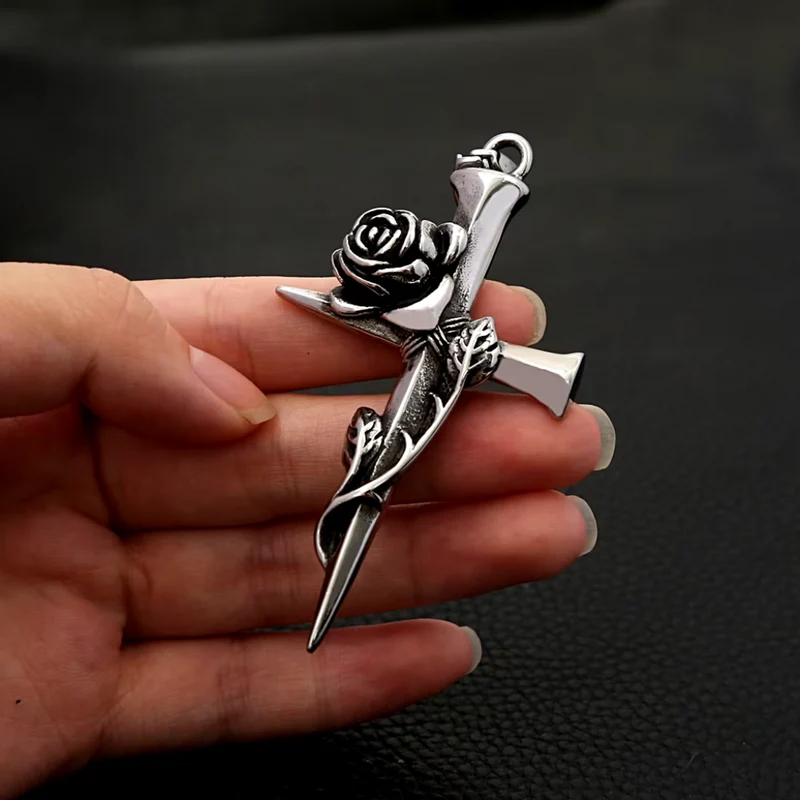 Collier Croix et Rose
