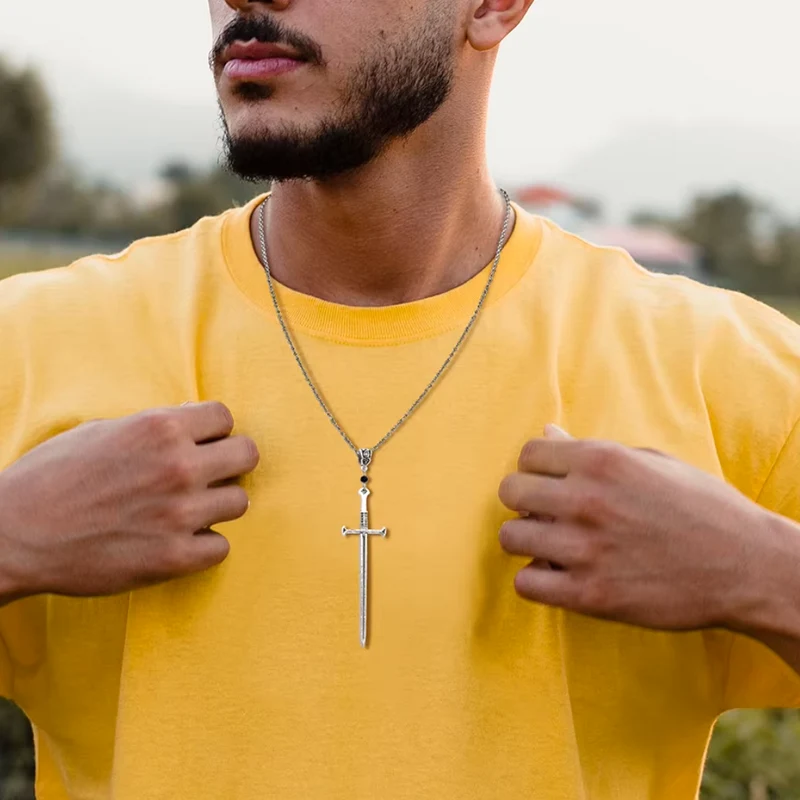 Collier Pendentif Épée Croix