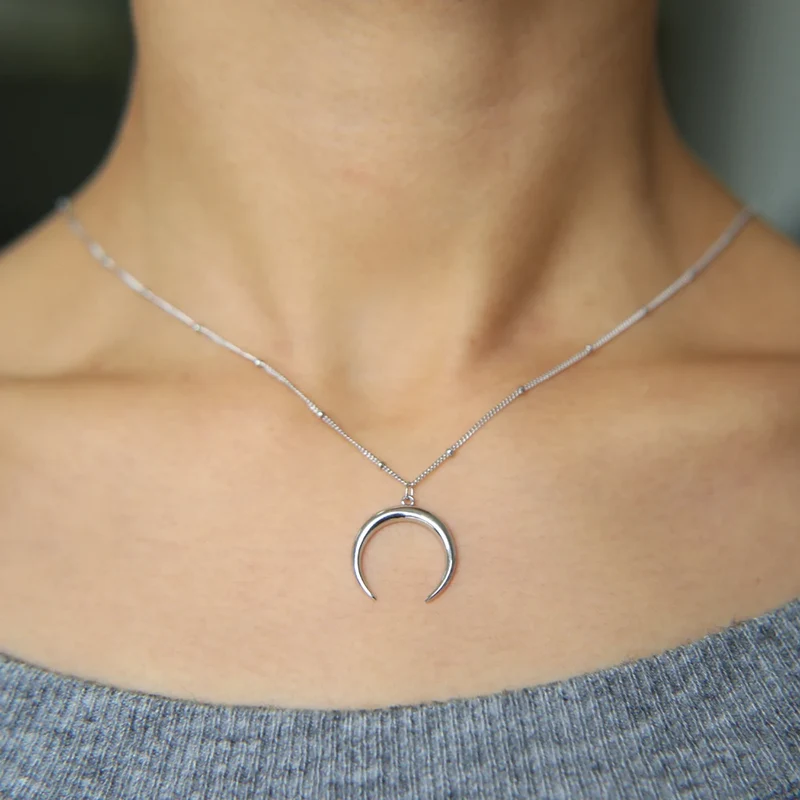 Collier Lune à l'Envers