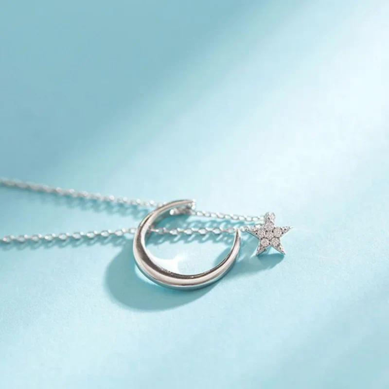Collier Demi-Lune Étoile