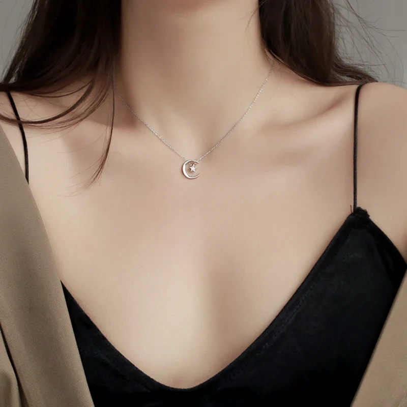 Collier Demi-Lune Étoile