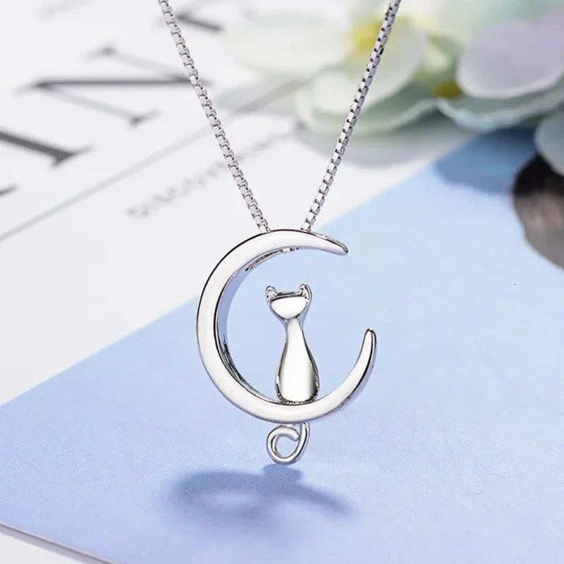Collier Lune Chat