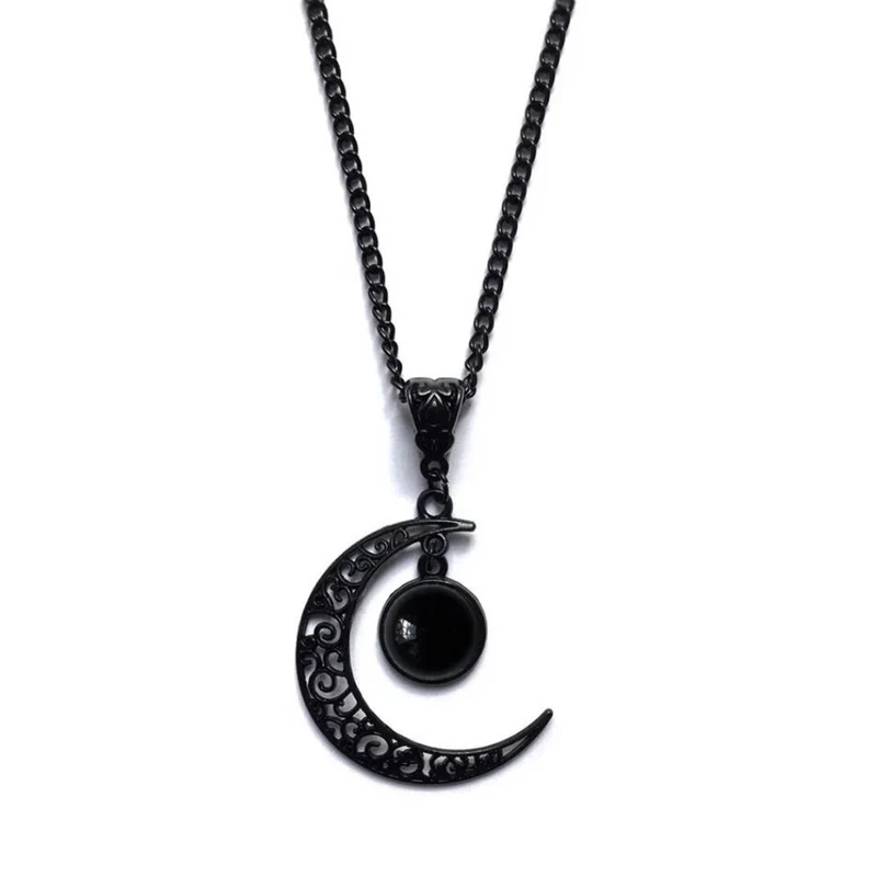 Collier Lune Gothique