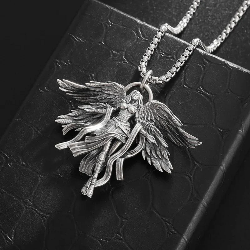 Collier Déesse Gothique