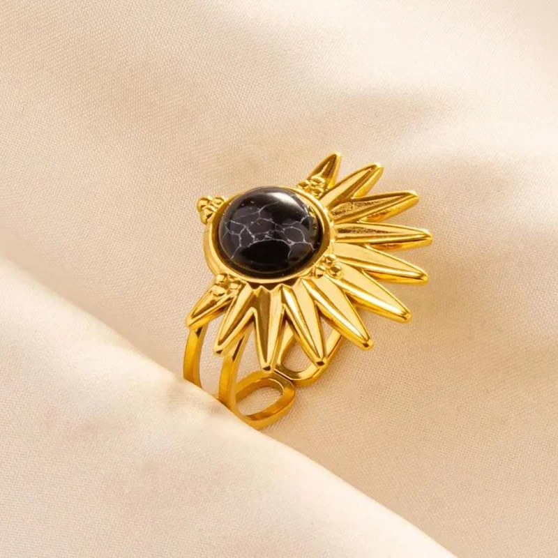 Bague Pierre Noire Demi-Soleil