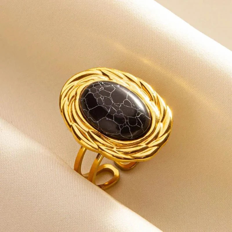 Bague avec Pierre Noire