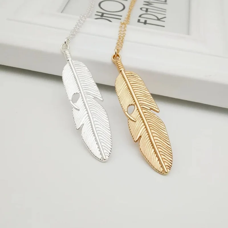Collier avec Plume