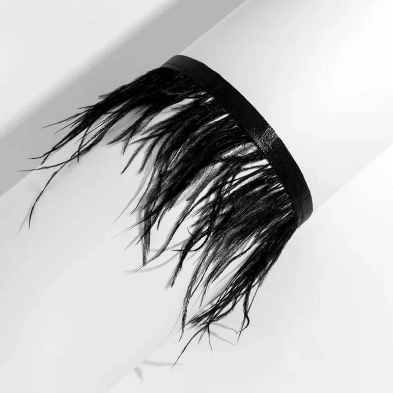 Collier en Plume Noir