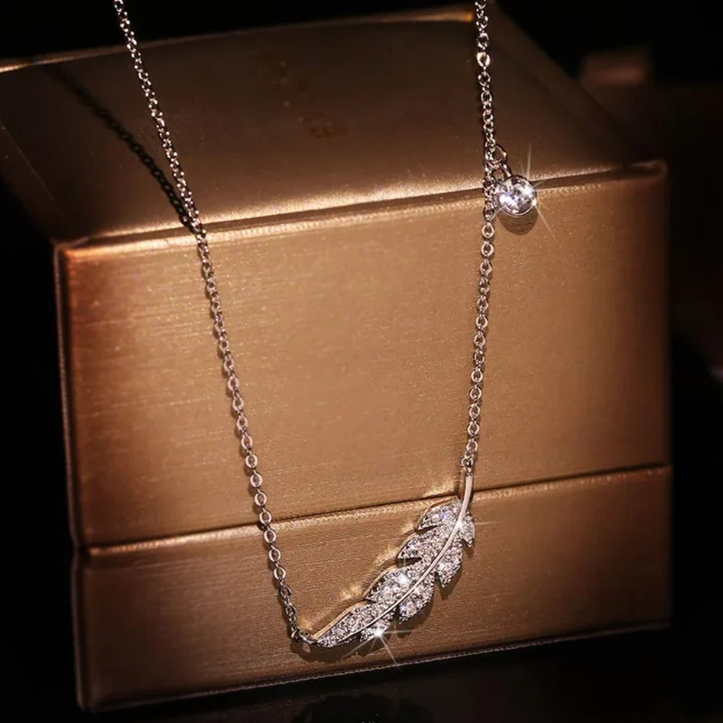 Collier Plume Strass