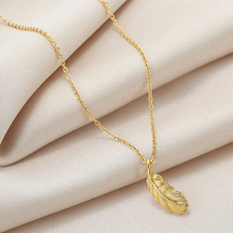 Collier Plume Or