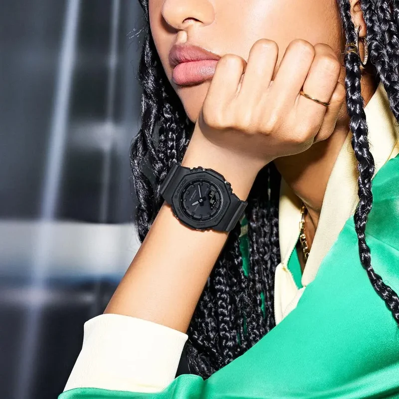 Montre Casio G-Shock GMA-P2100BB-1AER
