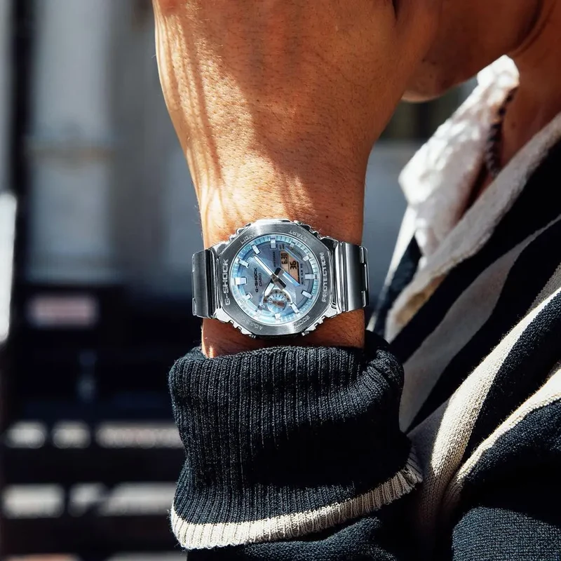 Montre Casio G-Shock GM-2110D-2AER