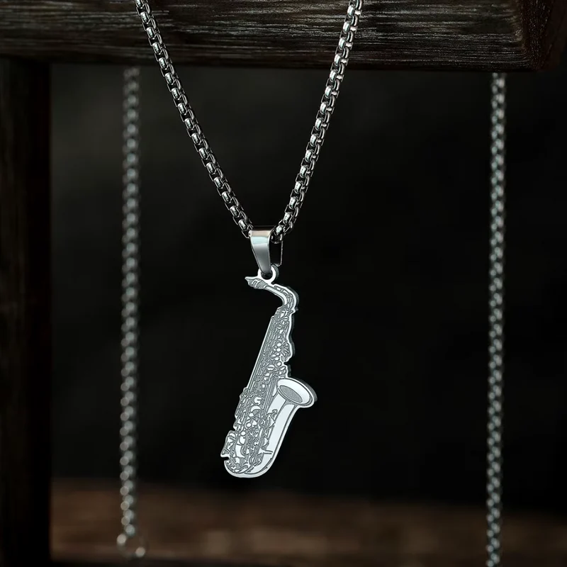 Collier Saxophone