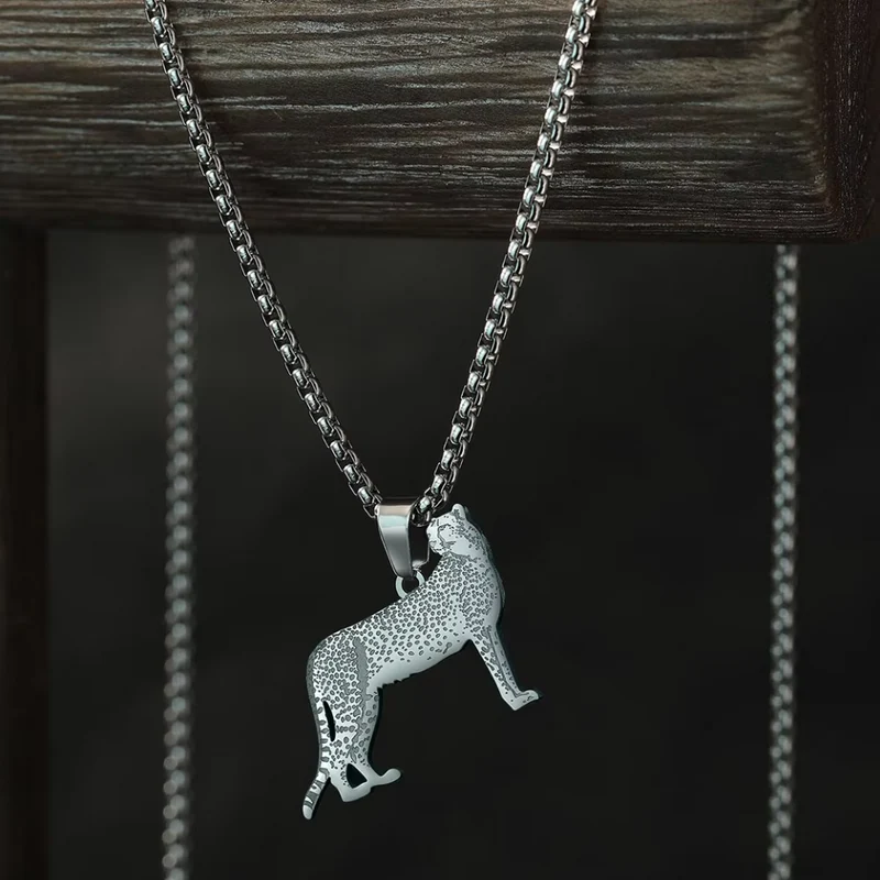 Collier Pendentif Guépard