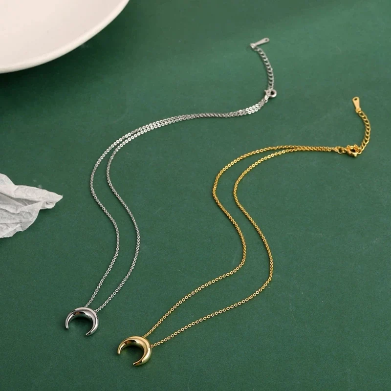 Collier Demi Lune Or