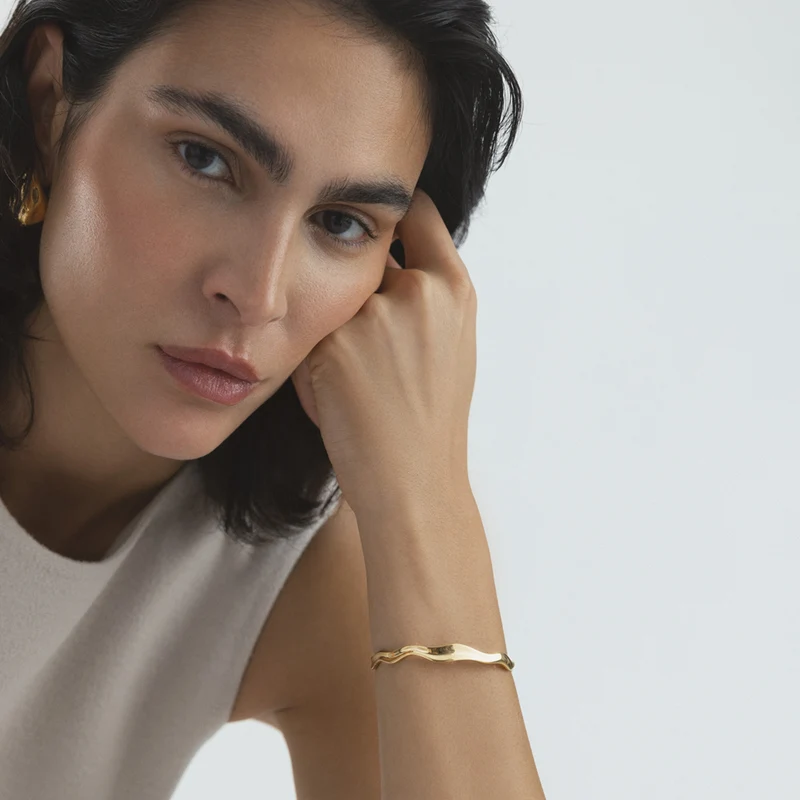 Mockberg Wavy Bolded Cuff Bracelet MB0173