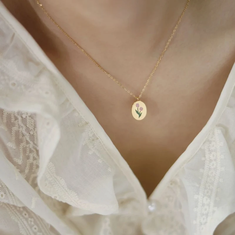 Collier Fleur Plaque