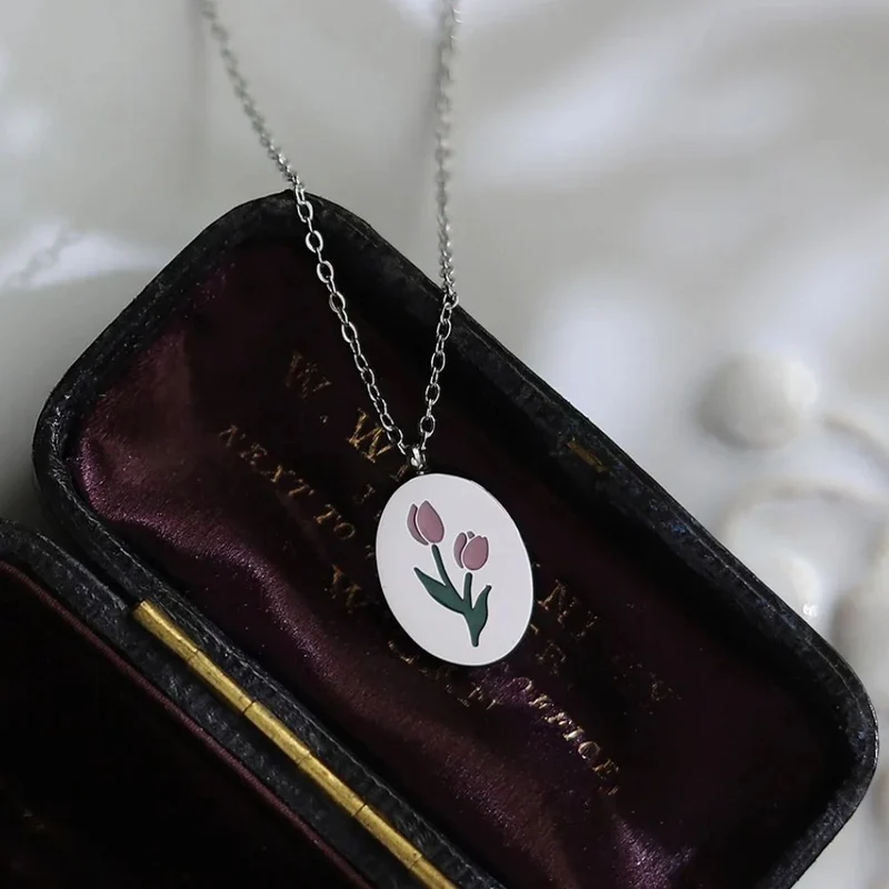 Collier Fleur Plaque