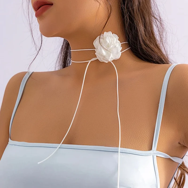 Collier Fleur Tour de Cou