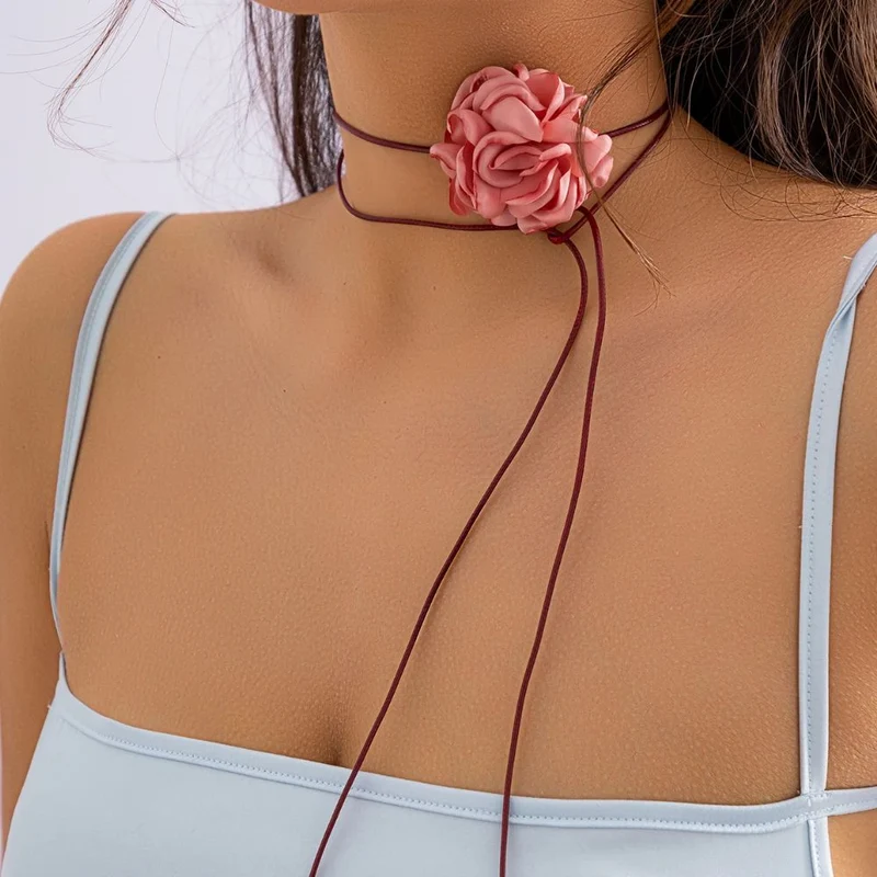 Collier Fleur Tour de Cou