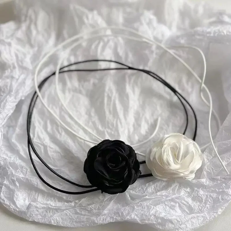 Collier Fleur Élastique