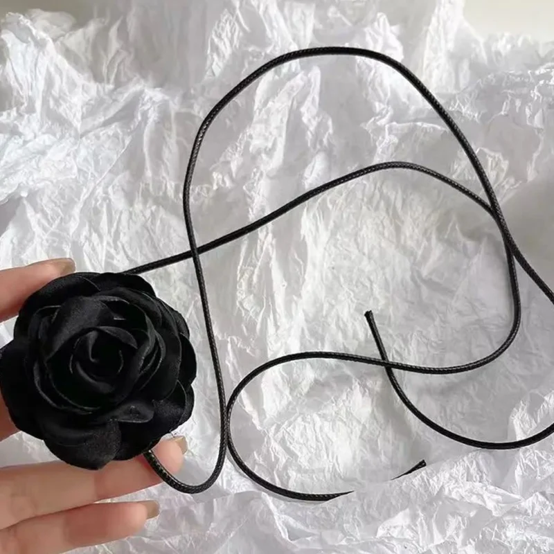 Collier Fleur Élastique